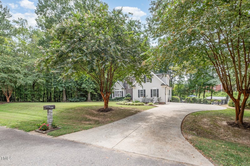 3709 Sky Meadow Dr, Apex, NC 27539