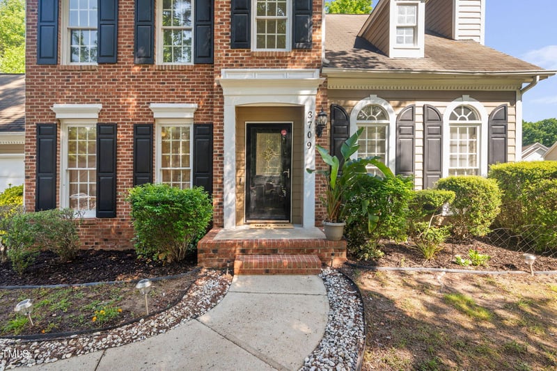 3709 Turnbull Ct, Raleigh, NC 27616