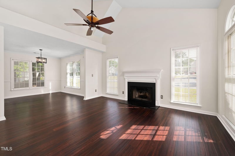 3709 Turnbull Ct, Raleigh, NC 27616