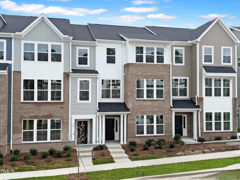 371 Chesapeake Commons St #116, Garner, NC 27529