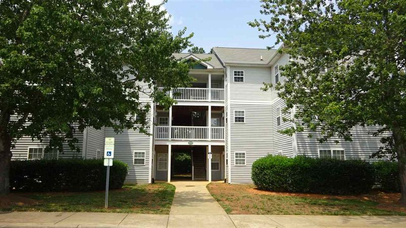 3710 Pardue Woods Dr #101, Raleigh, NC 27603