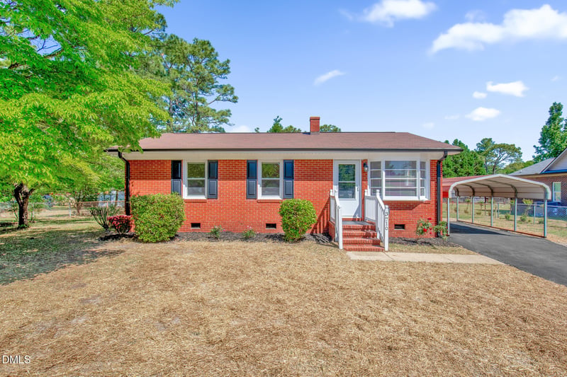 3710 Wyatt St, Fayetteville, NC 28304