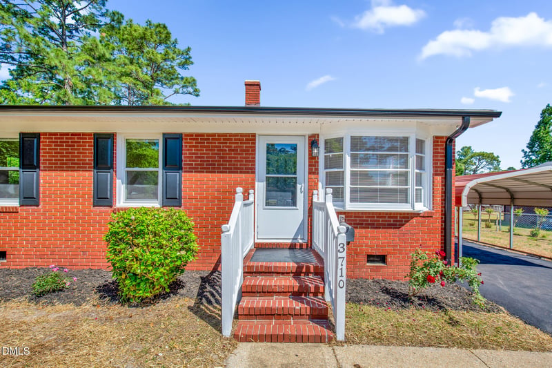 3710 Wyatt St, Fayetteville, NC 28304