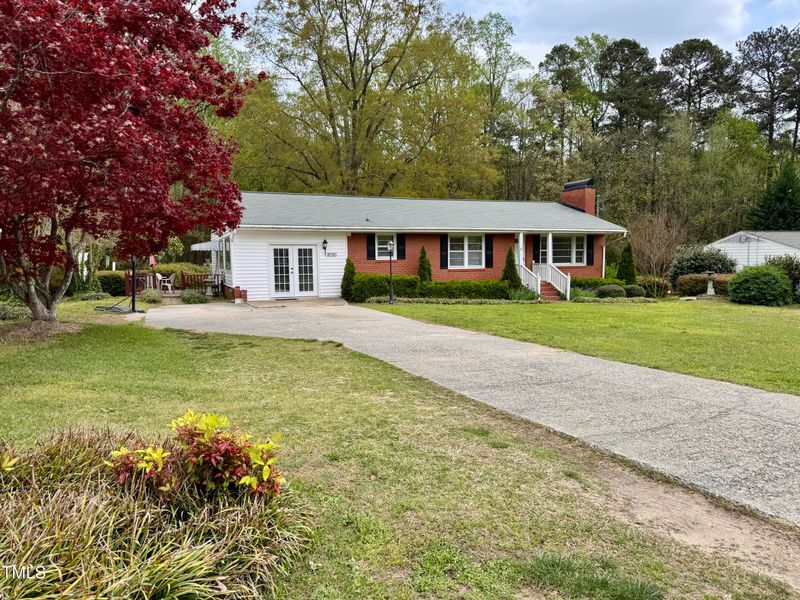 3711 Halford Dr, Raleigh, NC 27604