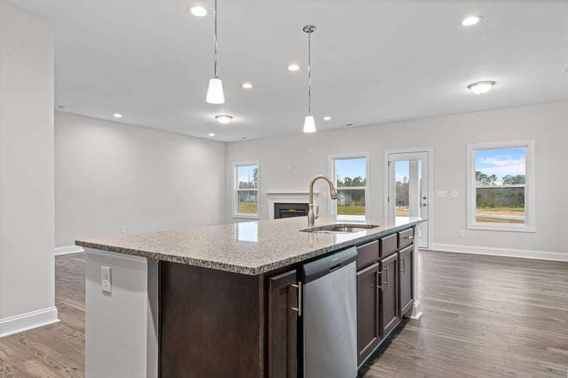 3712 Bailey Lake Dr, Fuquay Varina, NC 27526