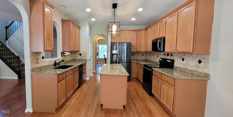 3712 Sawyers Mill Dr, Apex, NC 27539