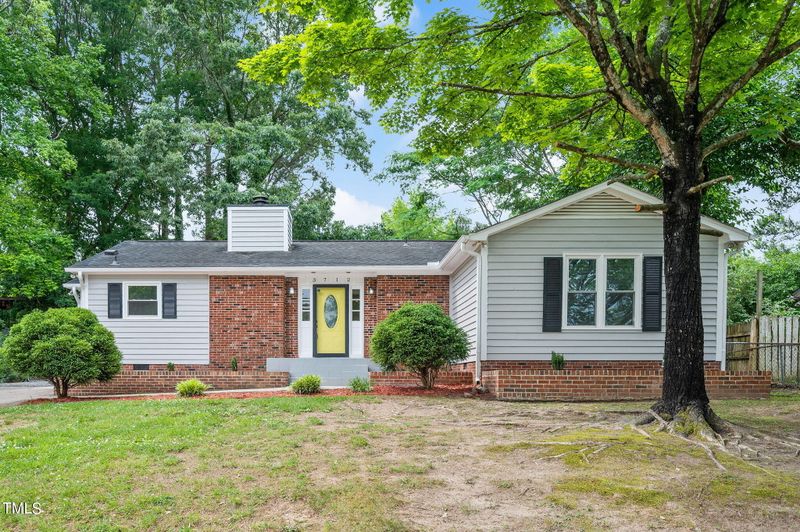 3712 Summer Pl, Raleigh, NC 27604