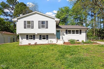 3713 Arrowwood Dr, Raleigh, NC 27604