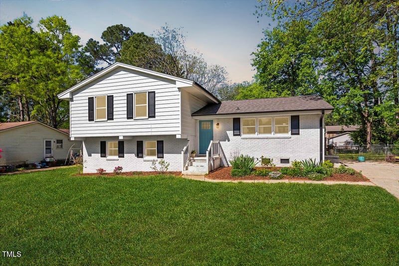 3713 Arrowwood Dr, Raleigh, NC 27604