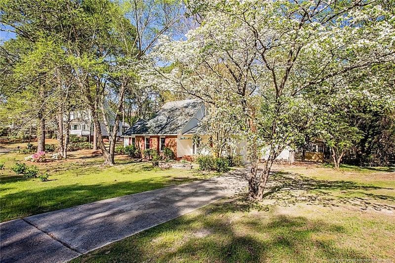 3714 Clearwater Dr, Fayetteville, NC 28311