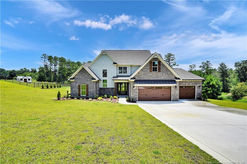 3716 Riverhill Dr, Fayetteville, NC 28306