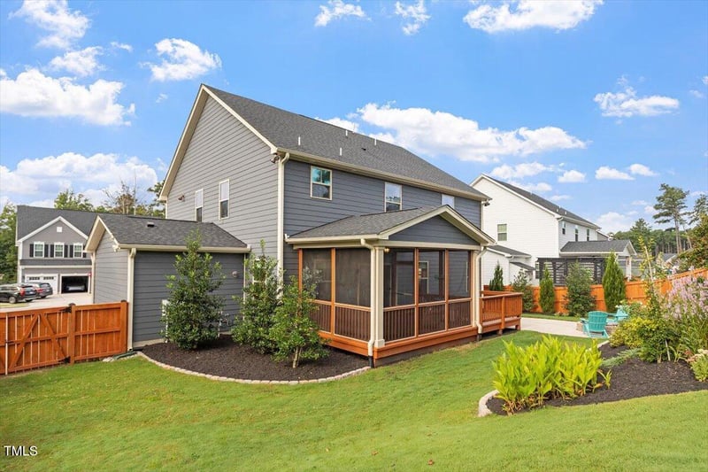 3716 Shires Edge Dr, New Hill, NC 27562