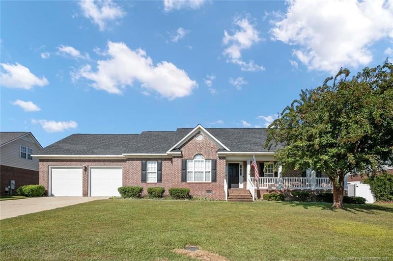 3716 Sunchase Dr, Fayetteville, NC 28306