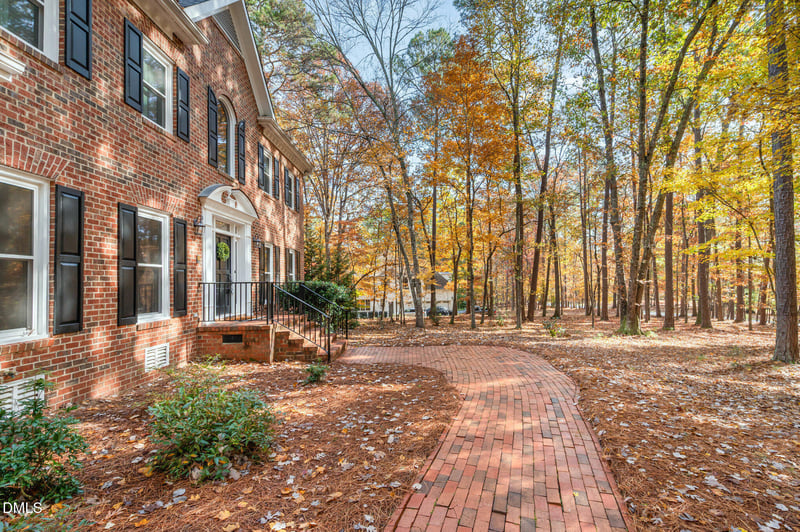 3717 Brackenridge Ln, Fuquay Varina, NC 27526