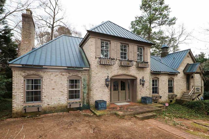 3717 Williamsborough Ct, Raleigh, NC 27609