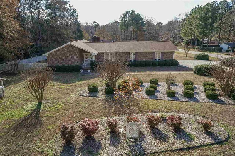 3717 Yates Mill Pond Rd, Raleigh, NC 27606