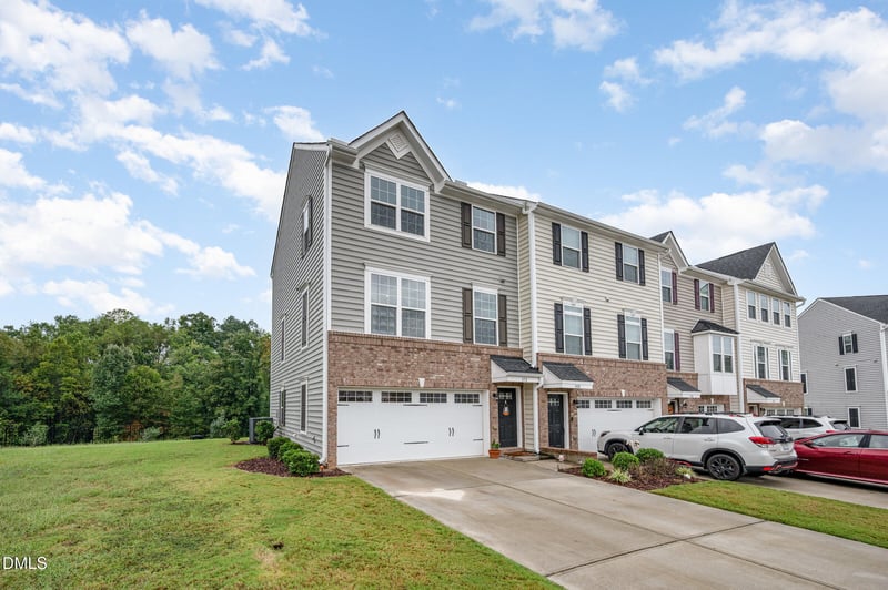 372 Amber Acorn Ave, Raleigh, NC 27603