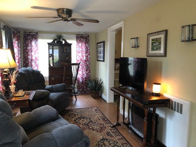 372 N Broad St, Angier, NC 27501