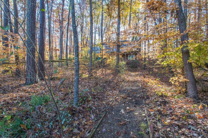 372 Cedar Lake Rd, Chapel Hill, NC 27516