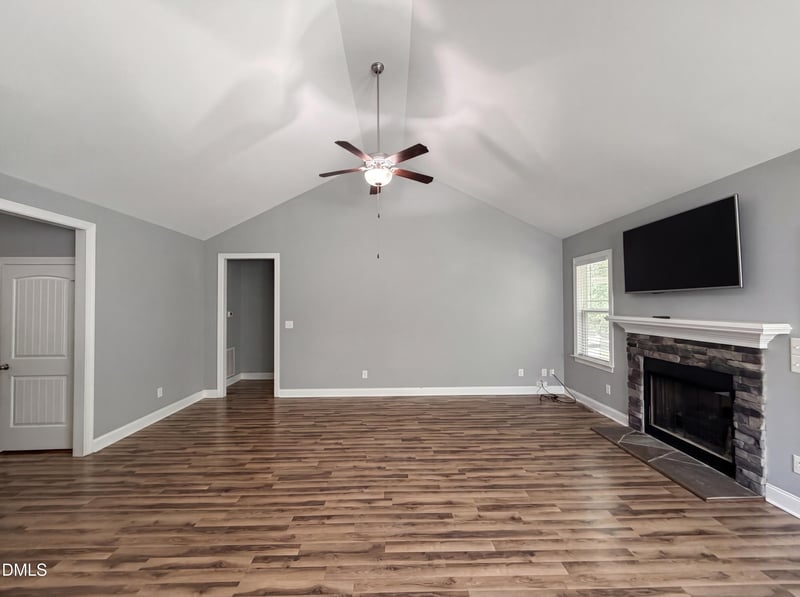 372 Cotton Mill Dr, Zebulon, NC 27597