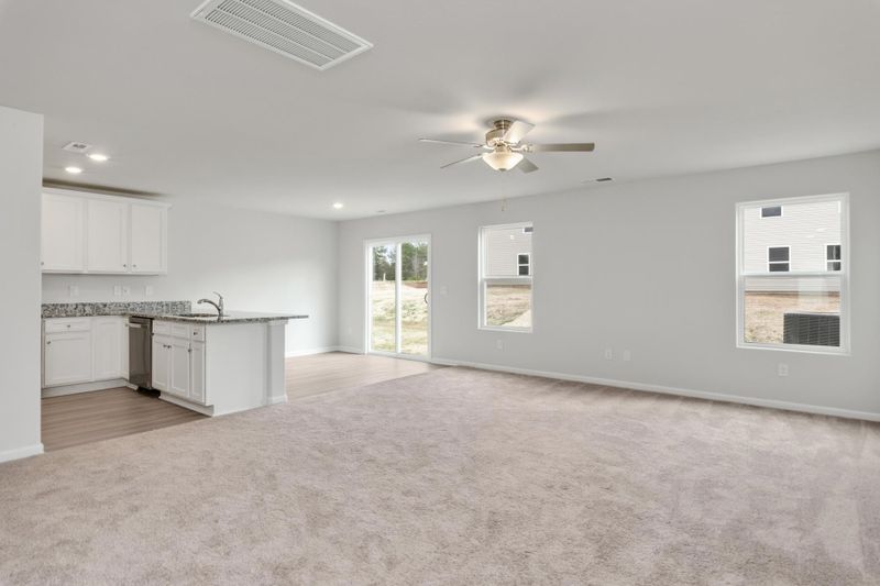 372 Crow Field St, Roxboro, NC 27574