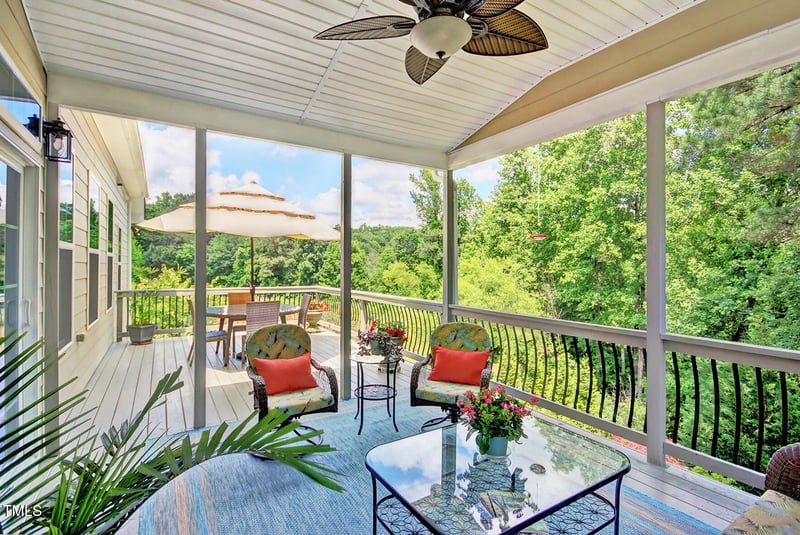 372 Farnleigh Dr, Chapel Hill, NC 27517