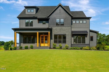 372 Meadow Walk Dr, Fuquay Varina, NC 27526