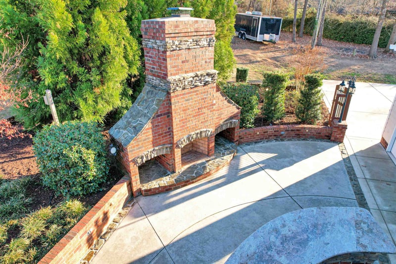 372 Oak St, Lillington, NC 27546