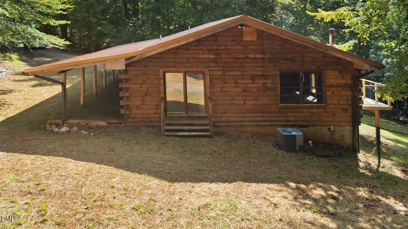 372 Round Fish Dr, Sanford, NC 27330