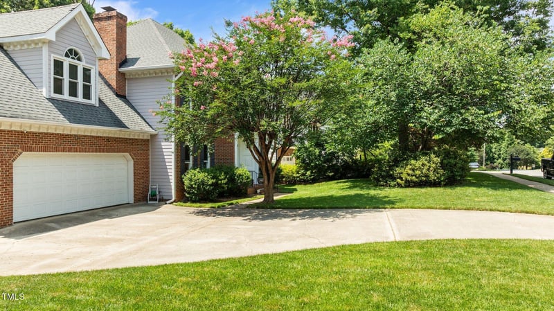 3720 Bridgeton Park Dr, Raleigh, NC 27612