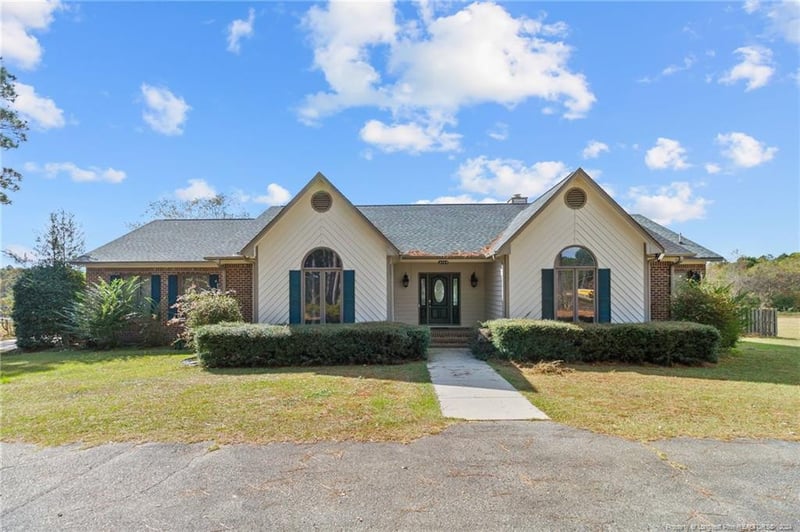 3720 Owen Dr, Fayetteville, NC 28306