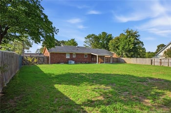 3720 Souchak Dr, Hope Mills, NC 28348