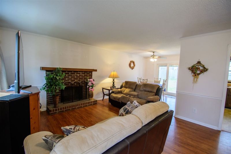 3720 Summer Pl, Raleigh, NC 27604