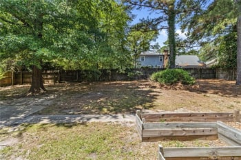 3721 Clearwater Dr, Fayetteville, NC 28311