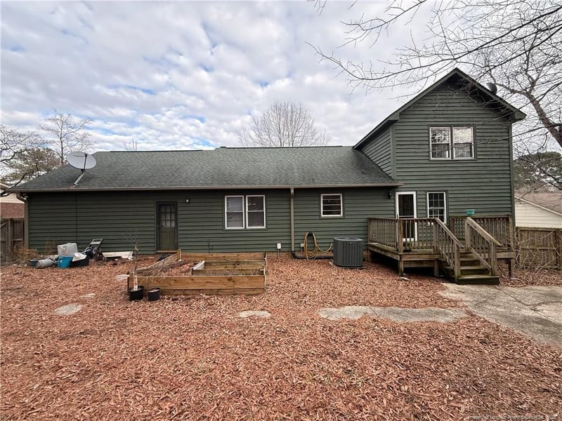 3721 Clearwater Dr, Fayetteville, NC 28311