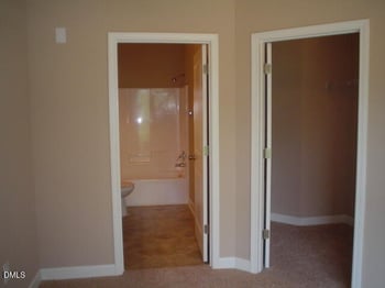 3722 Burt Dr #106, Raleigh, NC 27606