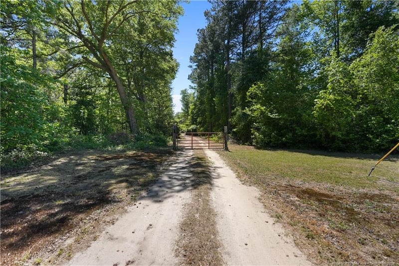 3724 A B Carter Rd, Fayetteville, NC 28312