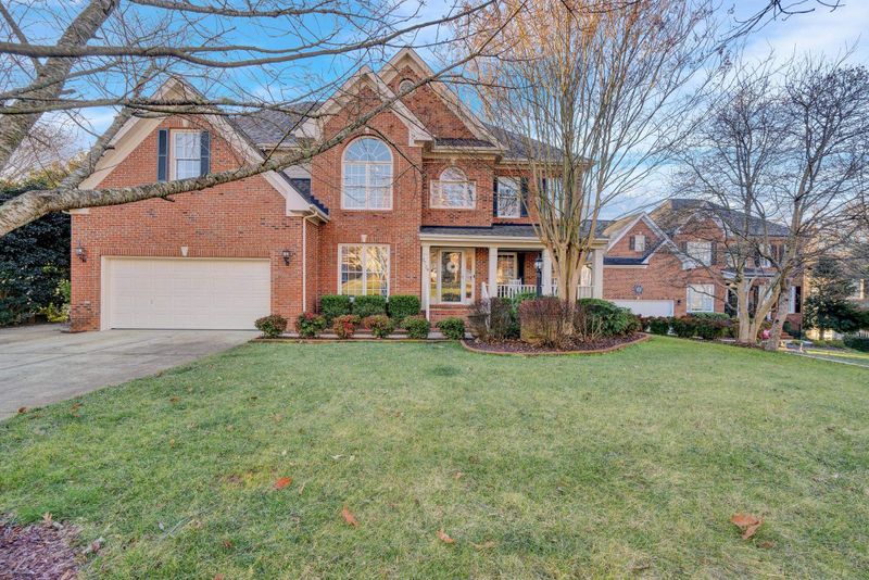 3724 Cliff Haven Dr, Raleigh, NC 27615