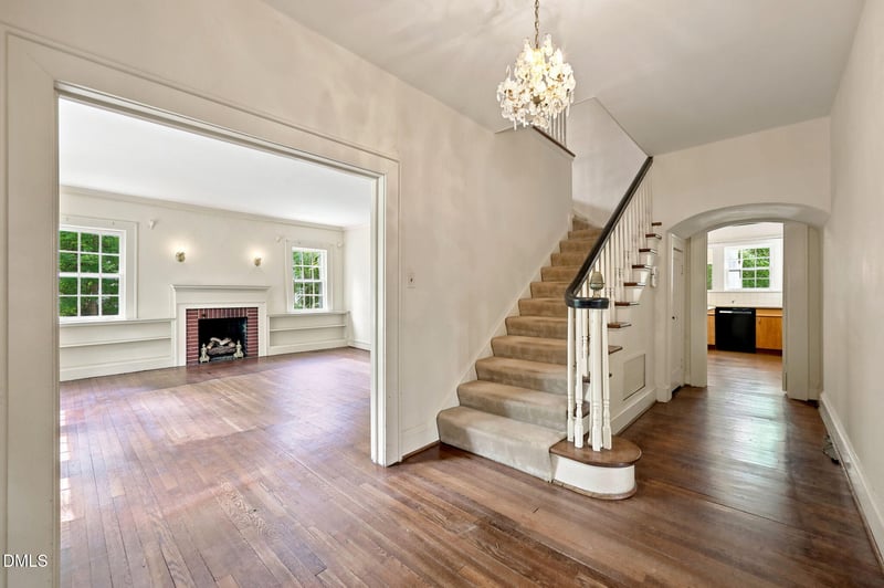 3724 Hope Valley Rd, Durham, NC 27707