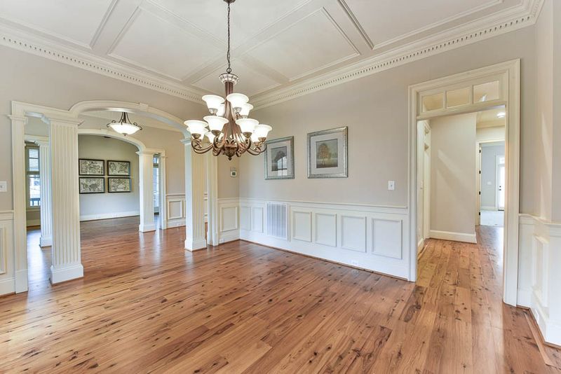 3725 Manorbrook Rd, Raleigh, NC 27607