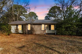 3726 Pioneer Dr, Hope Mills, NC 28348