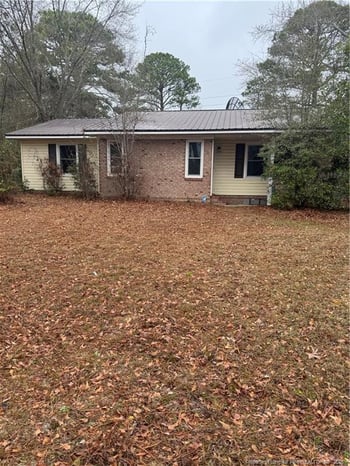 3726 Pioneer Dr, Hope Mills, NC 28348