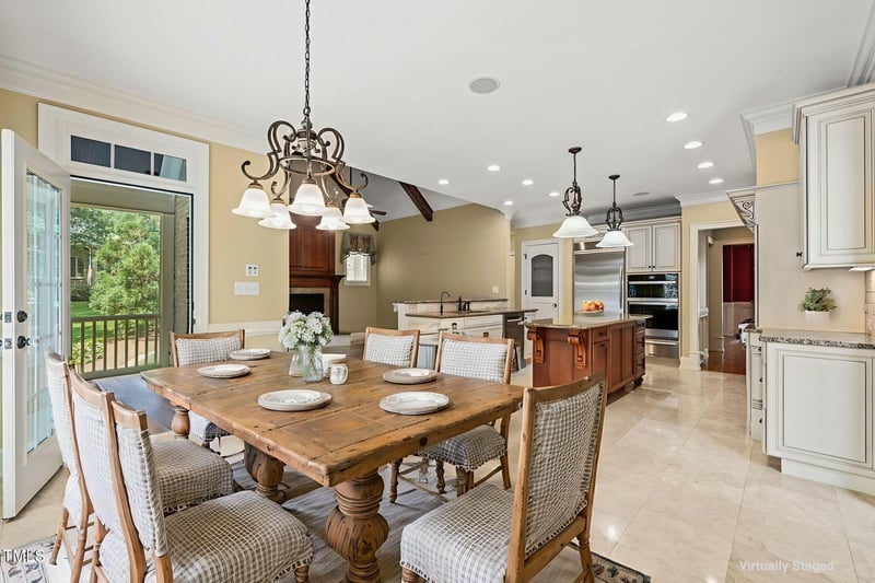 3728 Westbury Lake Dr, Raleigh, NC 27603