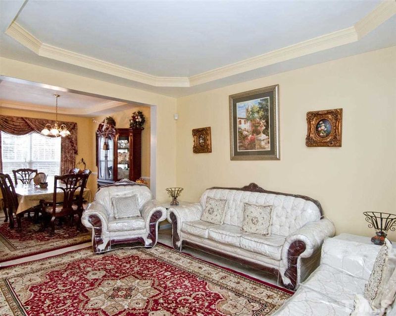 3729 Appling Way, Durham, NC 27703
