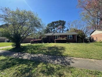 3729 Arrowwood Dr, Raleigh, NC 27604