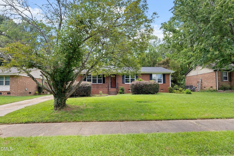 3729 Arrowwood Dr, Raleigh, NC 27604