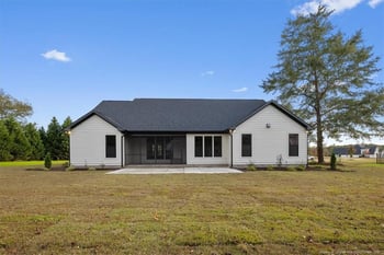 3729 Riverhill Dr, Fayetteville, NC 28306