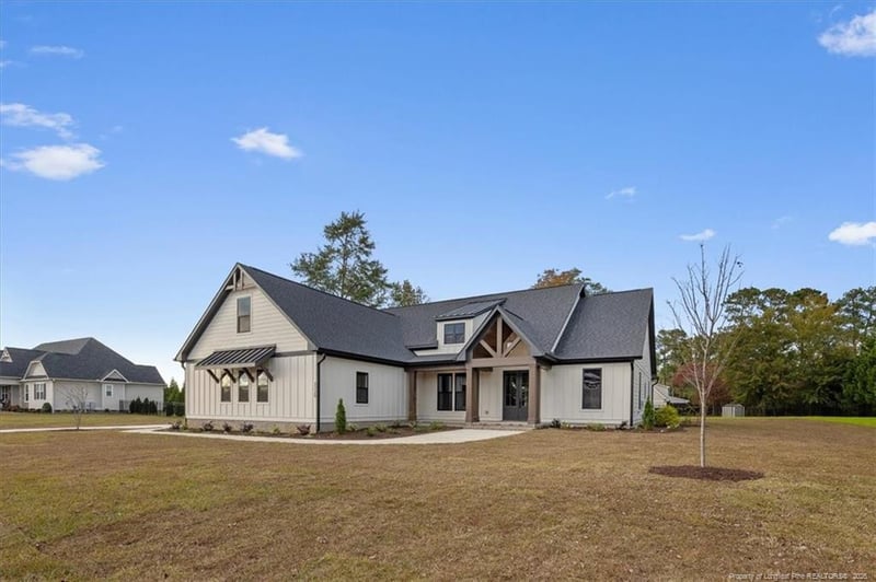 3729 Riverhill Dr, Fayetteville, NC 28306