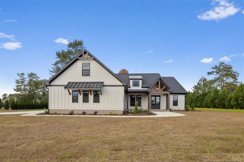 3729 Riverhill Dr, Fayetteville, NC 28306