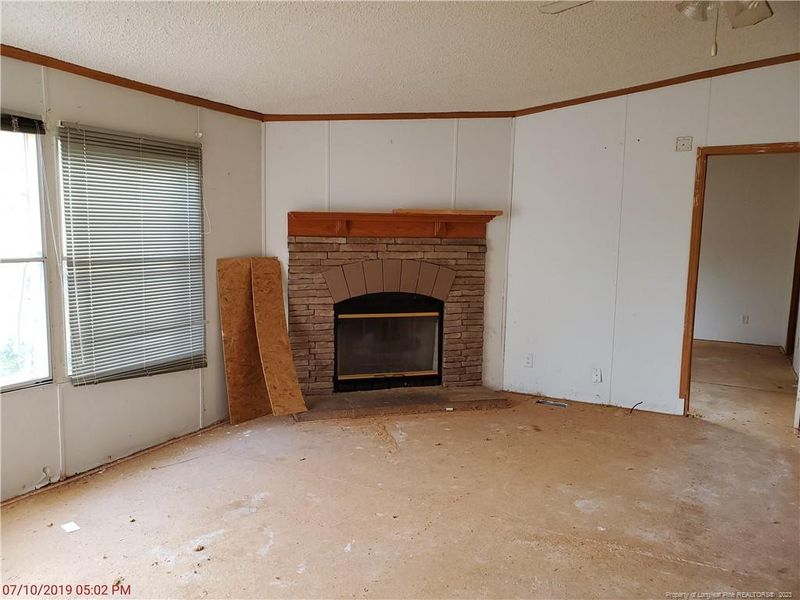 373 Deer View Dr, Sanford, NC 27332